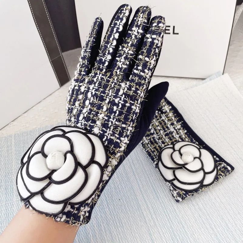 Camellia Flower Tweed Gloves