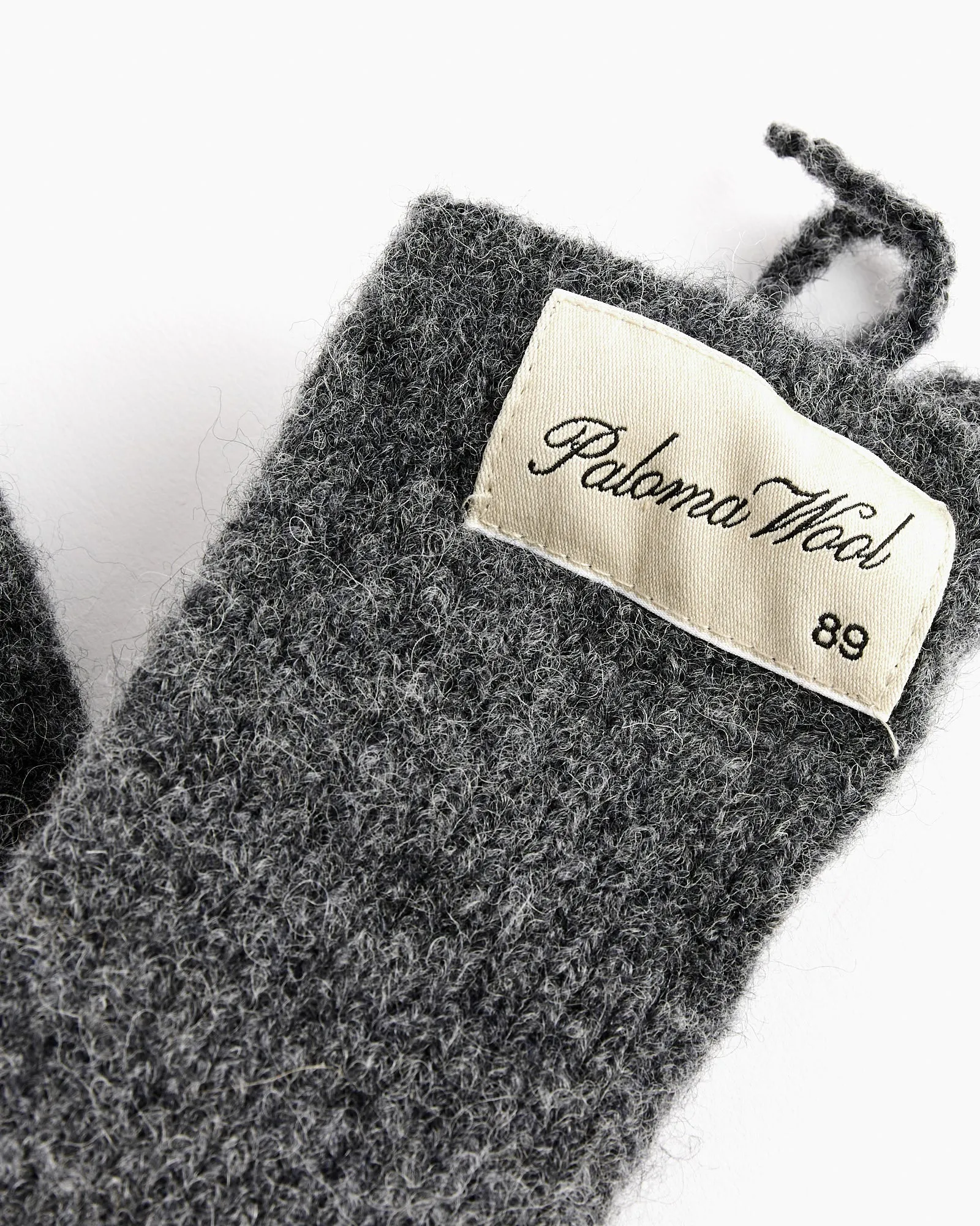 Pan Gloves in Grey